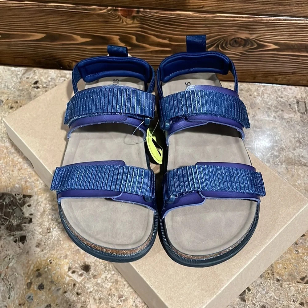 Steve Madden Boy’s Sandals - Picture 2 of 9